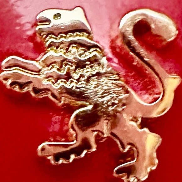 ITALIAN LUX BAG PURCHASED THERE. FAMOUS LION LOGO, DUST BAG PRATESI BRAND - Picture 3 of 10